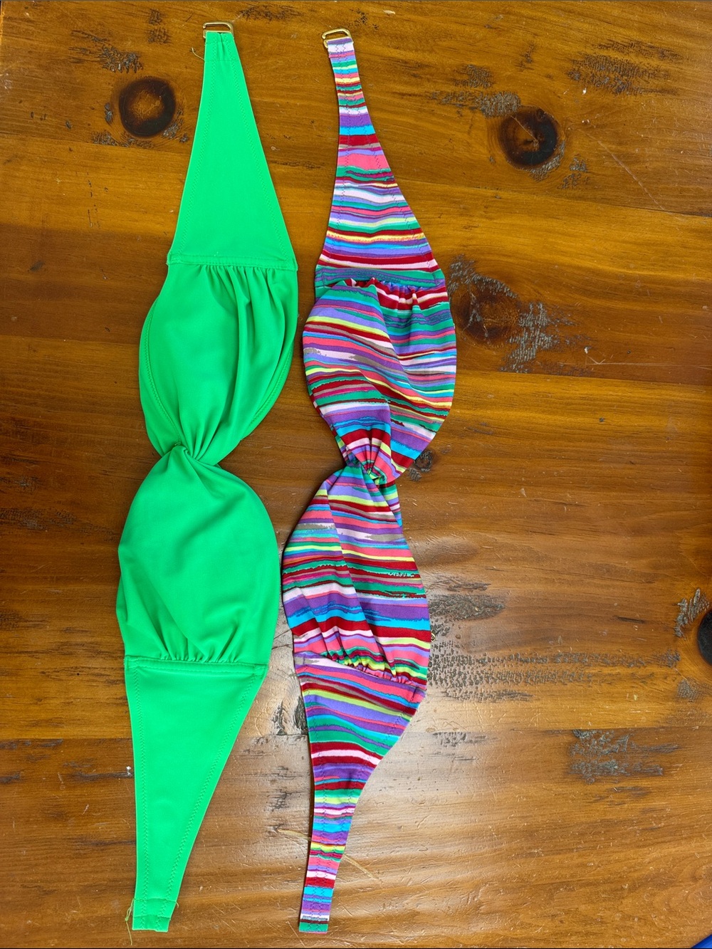 1 Victorias Secret bottom & 2 tops. All medium. Mix & match. - Picture 4 of 5